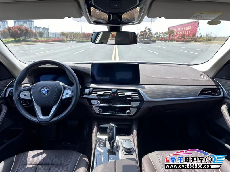 23年宝马5系轿车抵押车出售