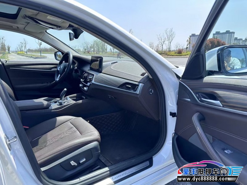 23年宝马5系轿车抵押车出售