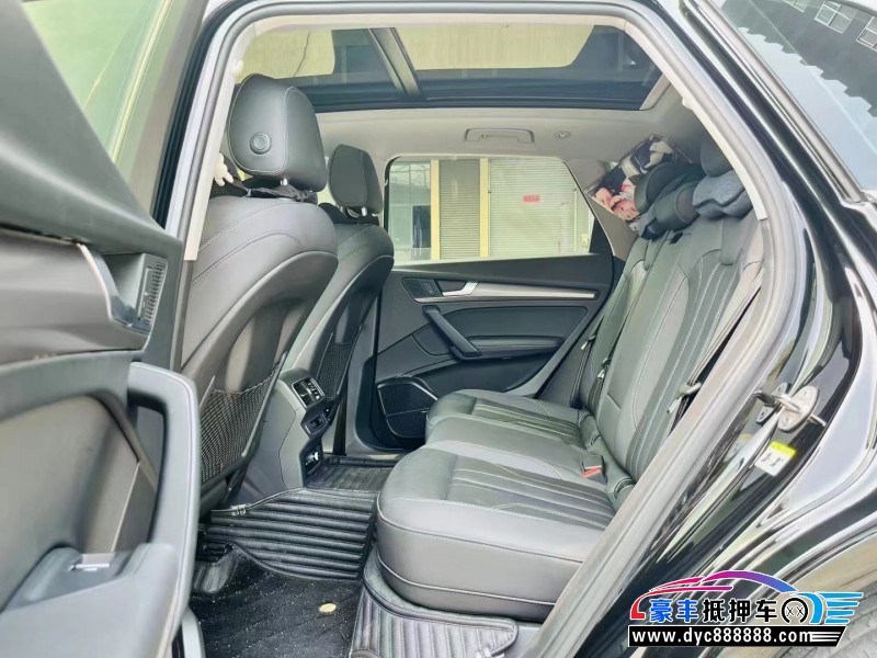 21年奥迪Q5轿车抵押车出售