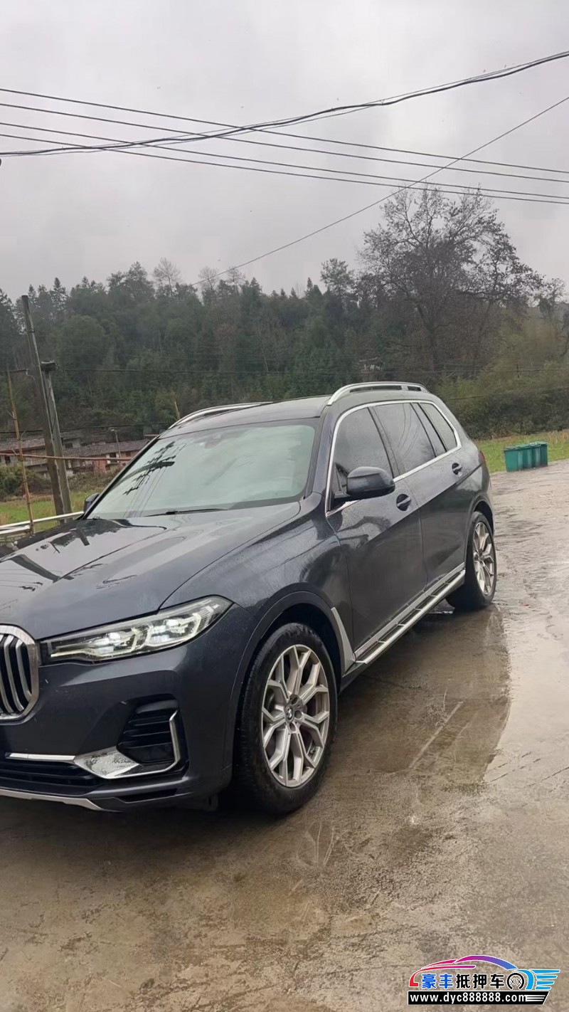 21年宝马X7轿车抵押车出售