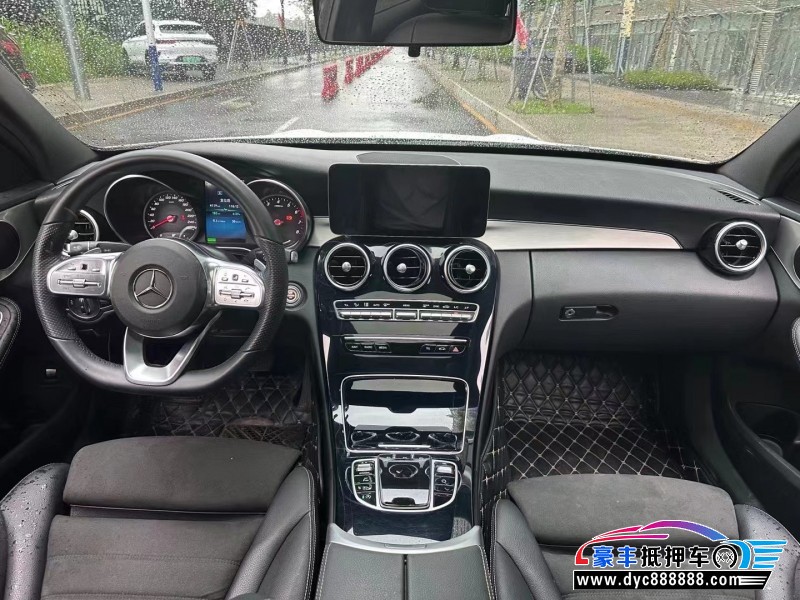 19年奔驰C轿车抵押车出售