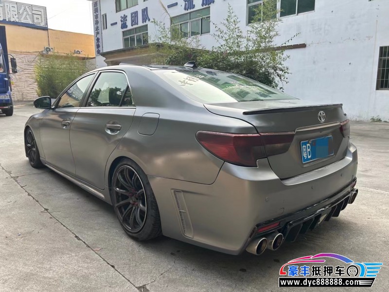 14年丰田锐志轿车抵押车出售