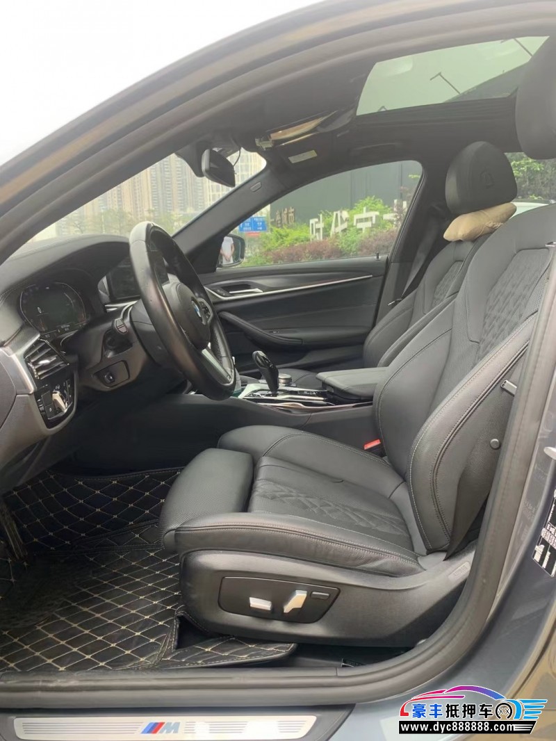 22年宝马5系轿车抵押车出售