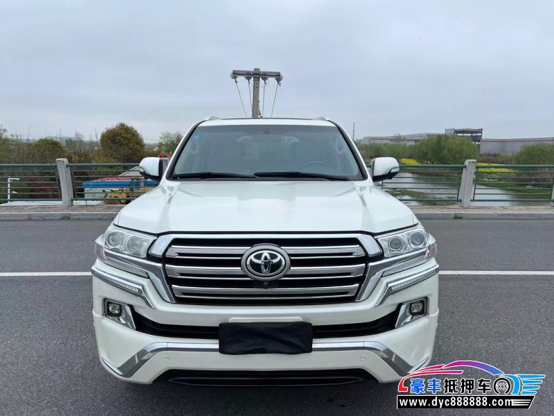 18年丰田兰德酷路泽（陆巡）轿车抵押车出售