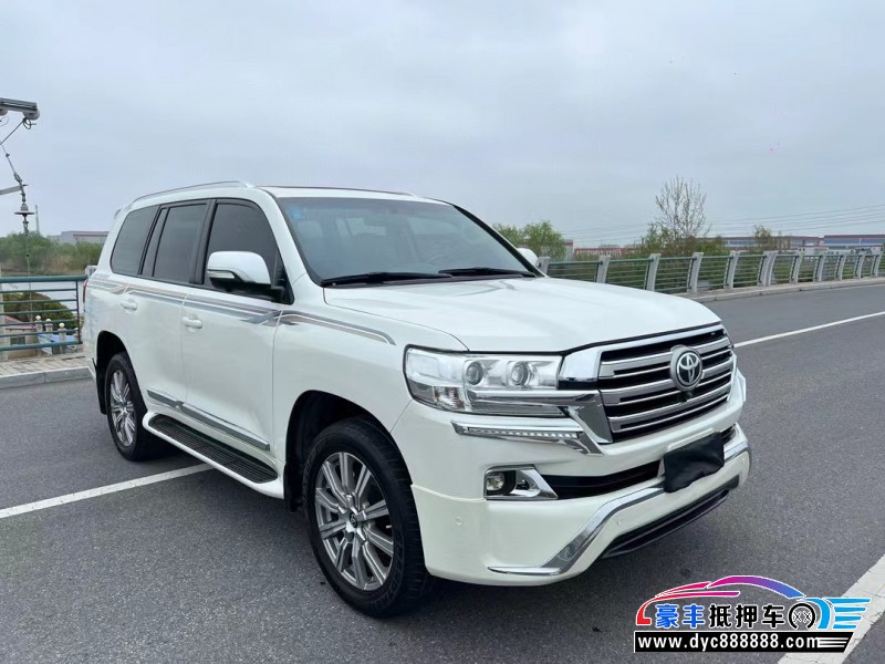 18年丰田兰德酷路泽（陆巡）轿车抵押车出售