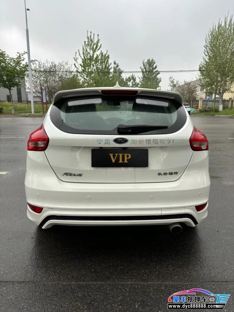 17年福特福克斯轿车抵押车出售