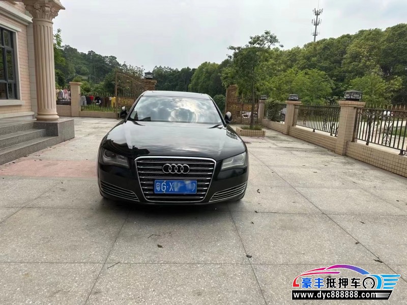 13年奥迪A8轿车抵押车出售