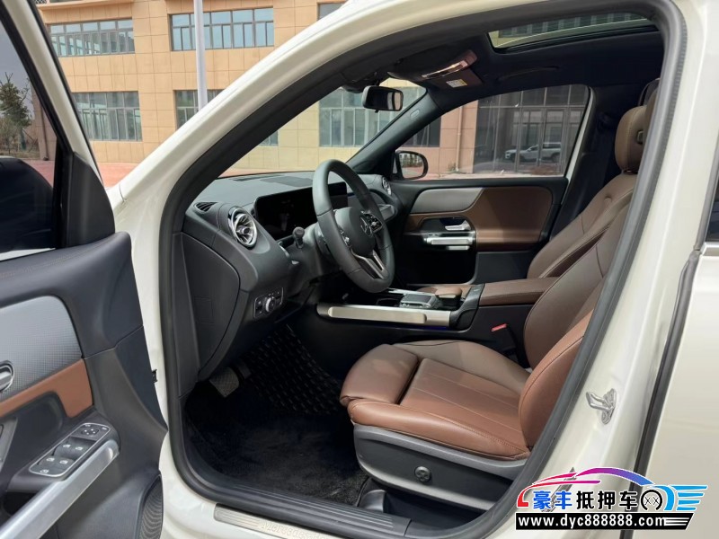 22年奔驰GLBSUV抵押车出售