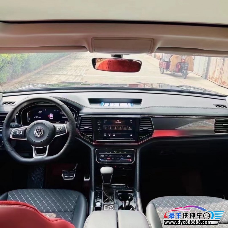 20年大众途昂轿车抵押车出售