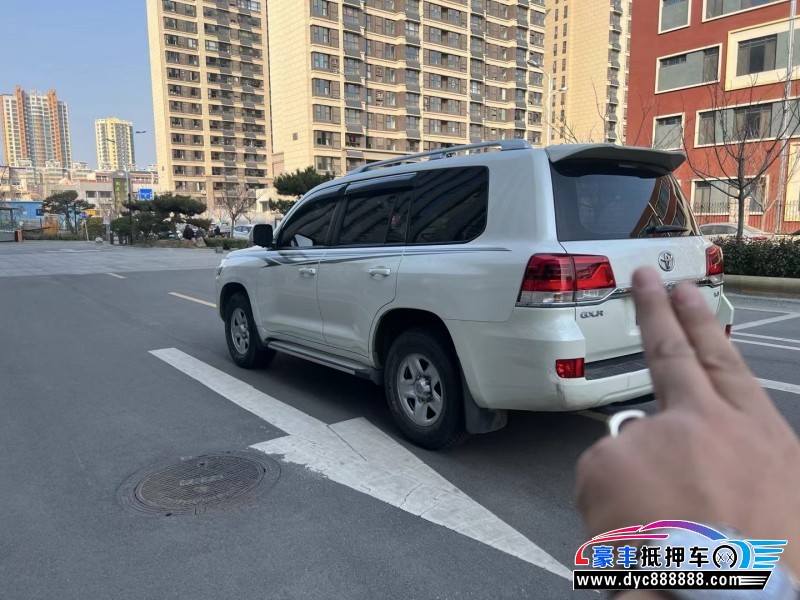 20年丰田兰德酷路泽（陆巡）轿车抵押车出售