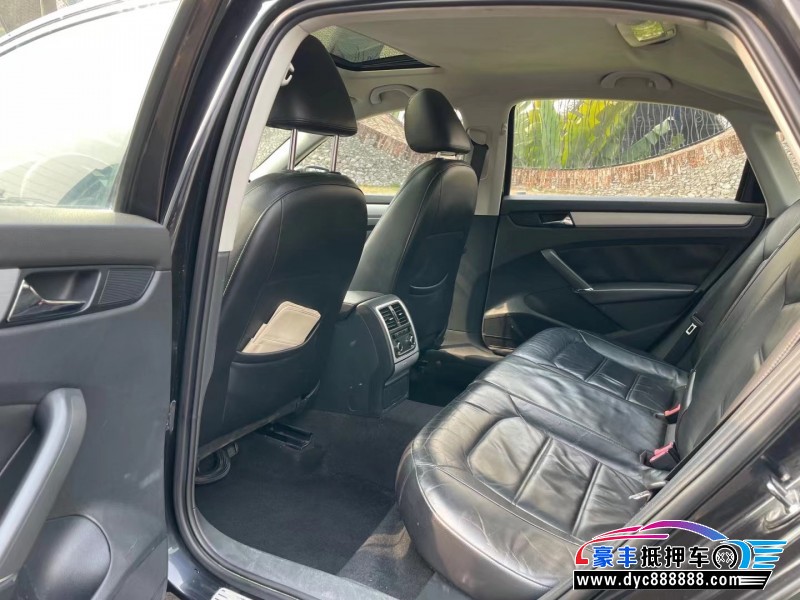 13年大众帕萨特轿车抵押车出售