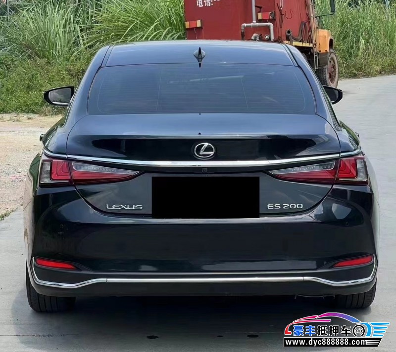 21年雷克萨斯ES轿车抵押车出售