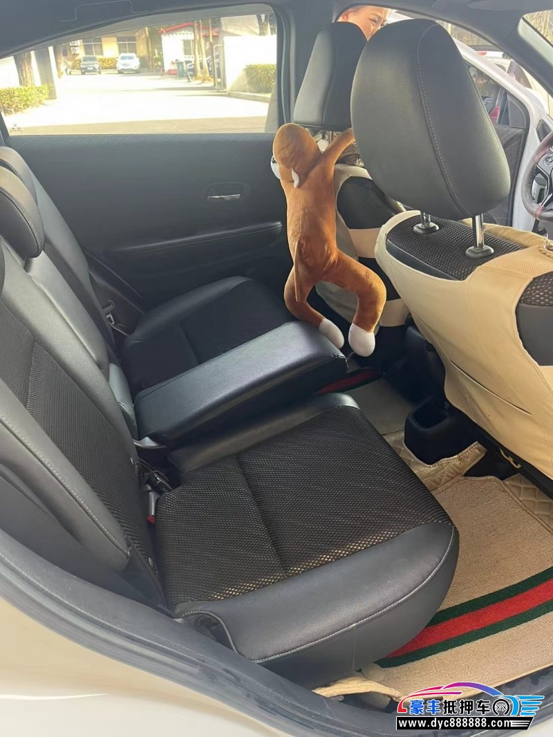 17年本田XRV轿车抵押车出售