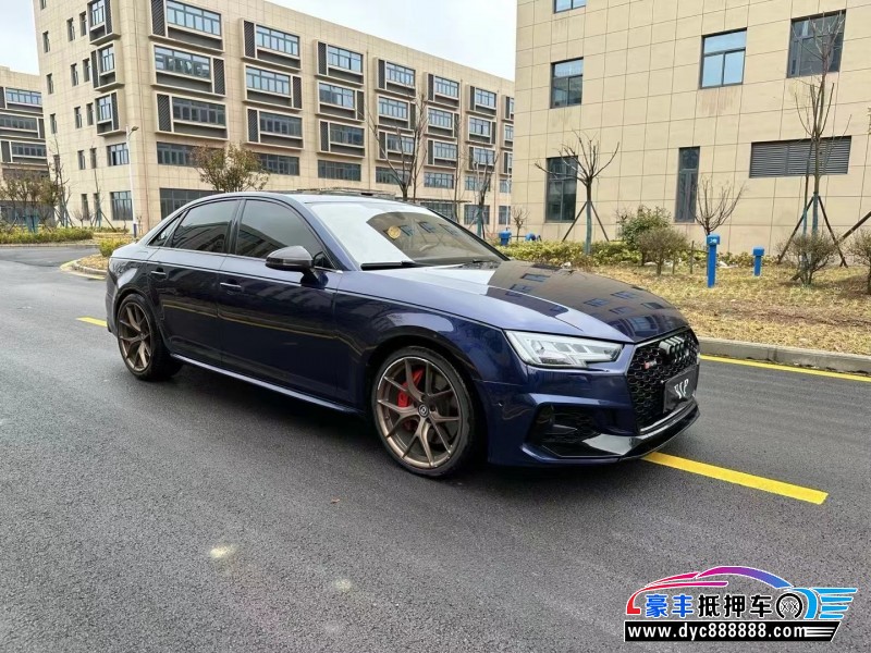 19年奥迪S4轿车抵押车出售
