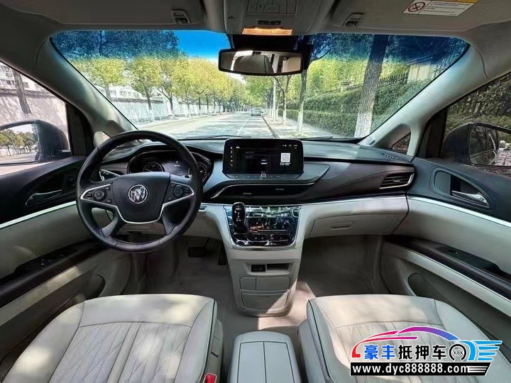 22年别克GL8轿车抵押车出售