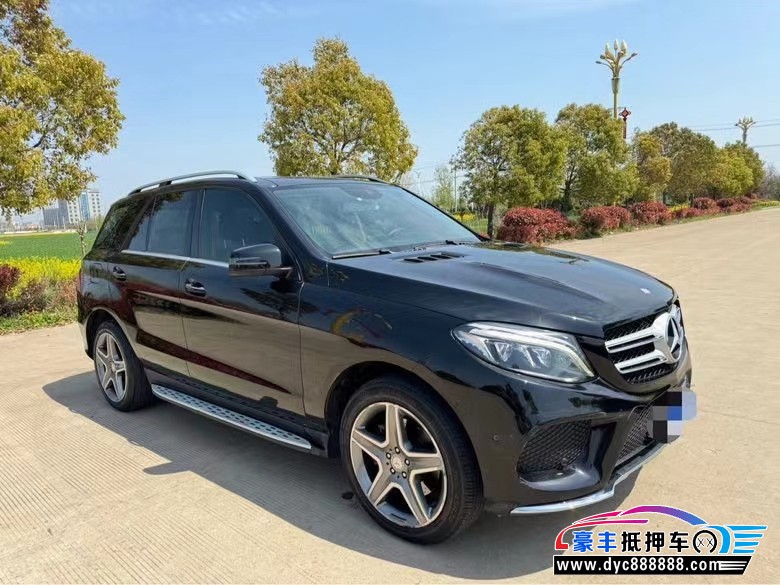 16年奔驰GLE轿车抵押车出售
