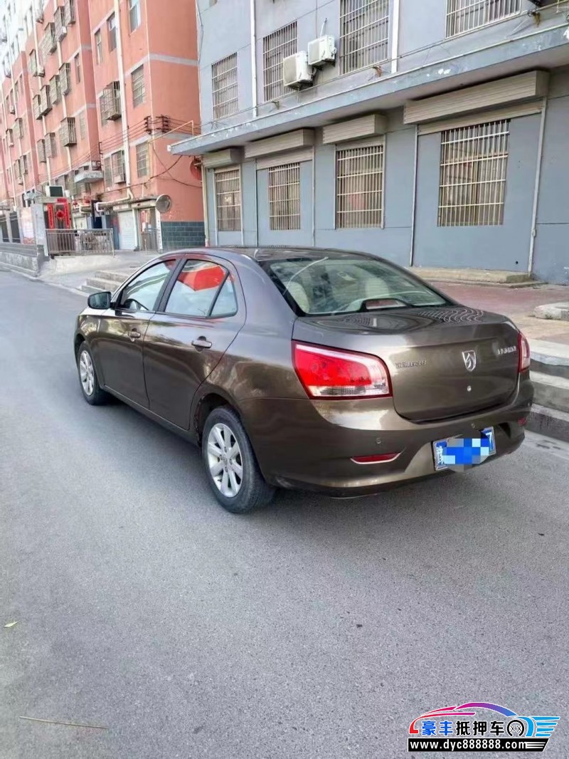 12年宝骏630轿车抵押车出售