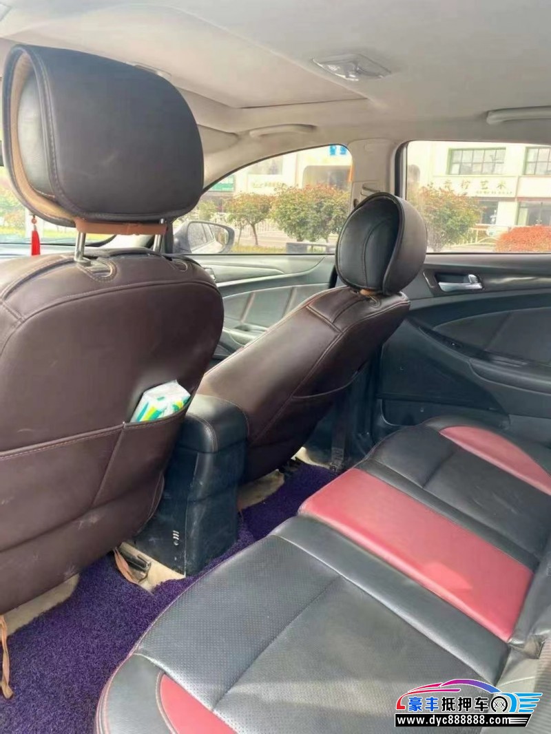 14年长安逸动轿车抵押车出售