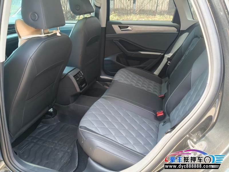 23年大众速腾轿车抵押车出售