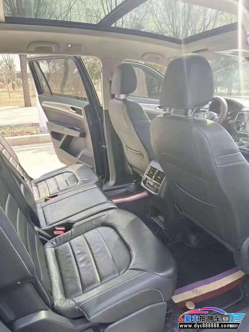 18年大众途昂轿车抵押车出售