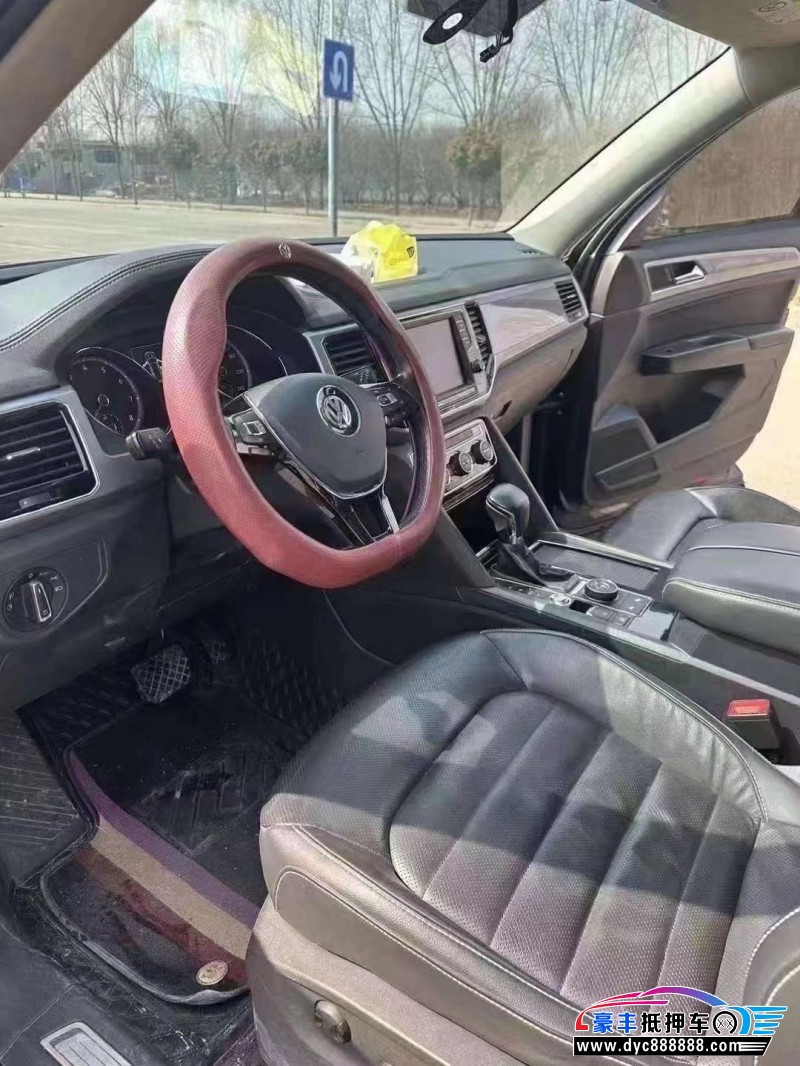 18年大众途昂轿车抵押车出售
