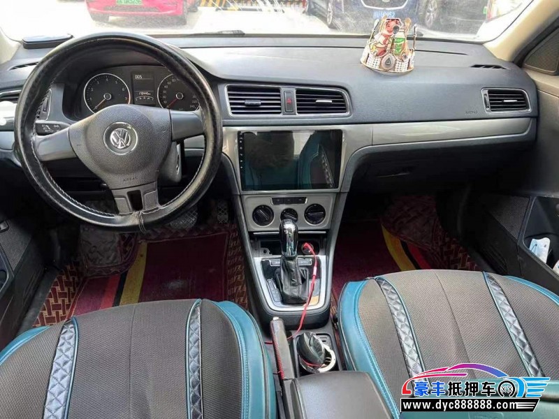 13年大众朗逸轿车抵押车出售