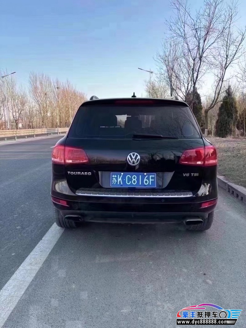 13年大众途锐SUV抵押车出售