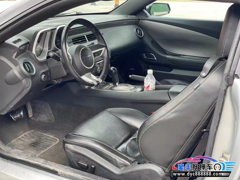 14年雪佛兰科迈罗轿车抵押车出售