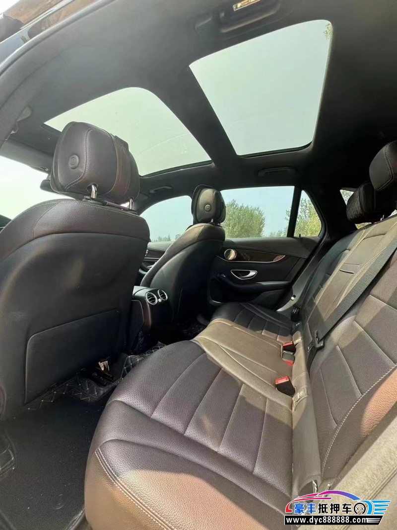 17年奔驰GLC轿车抵押车出售