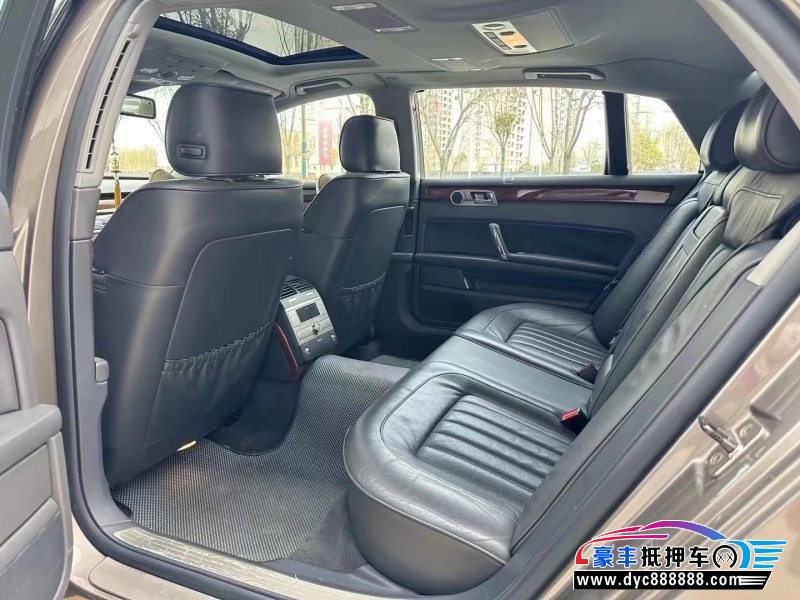 13年大众辉腾轿车抵押车出售