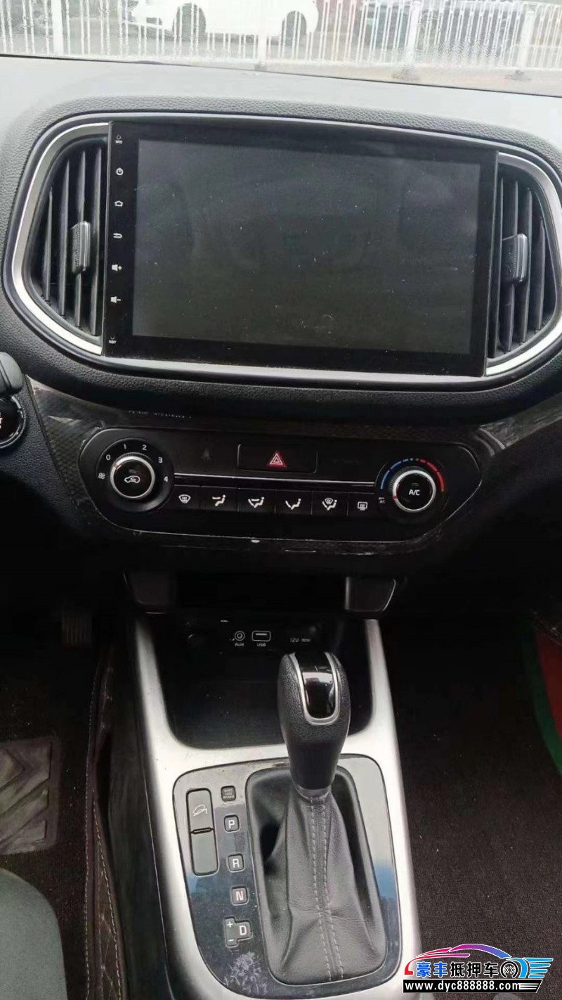 16年起亚KX3轿车抵押车出售