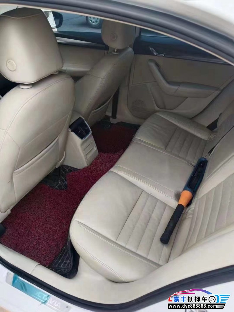 16年斯柯达明锐轿车抵押车出售