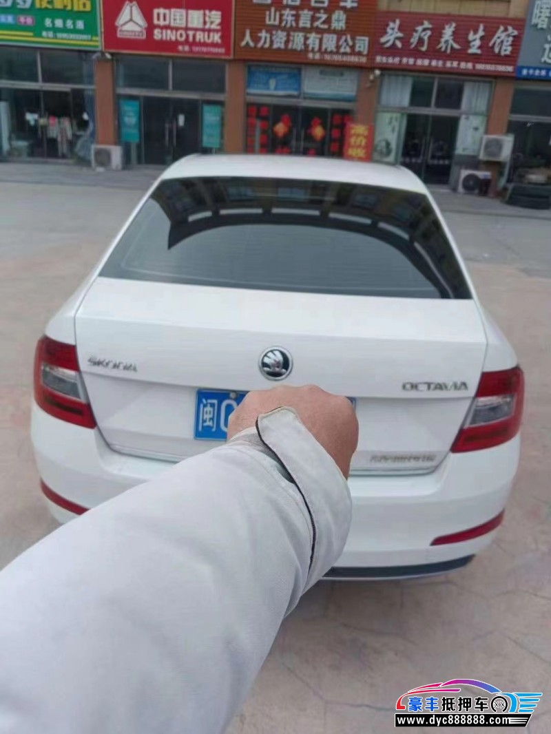 16年斯柯达明锐轿车抵押车出售