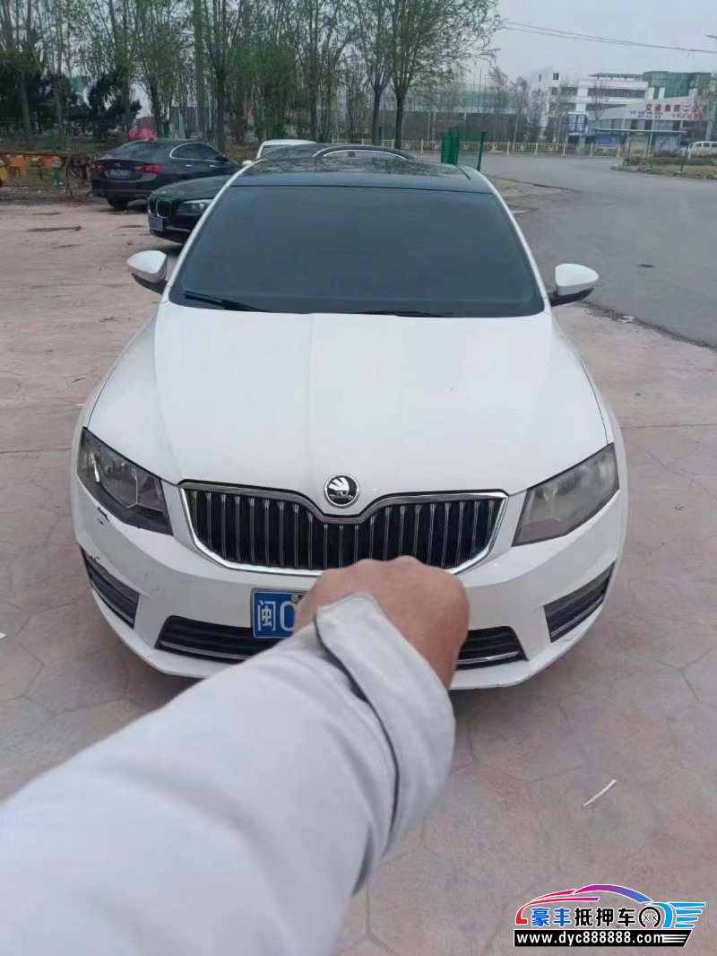 16年斯柯达明锐轿车抵押车出售