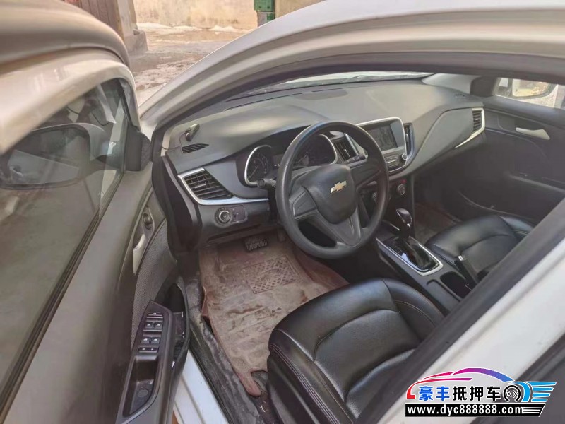 18年雪佛兰科沃兹轿车抵押车出售