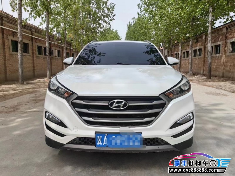 17年现代途胜轿车抵押车出售