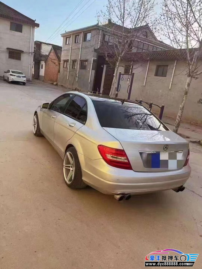 12年奔驰C轿车抵押车出售