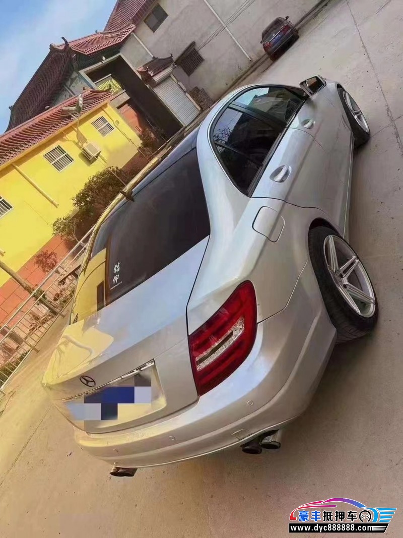 12年奔驰C轿车抵押车出售