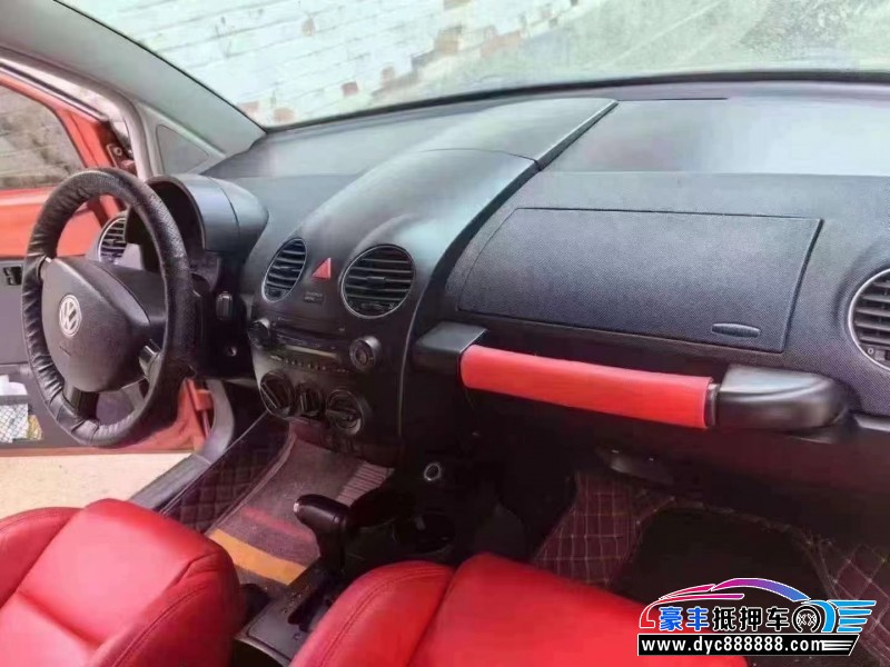 11年大众甲壳虫轿车抵押车出售