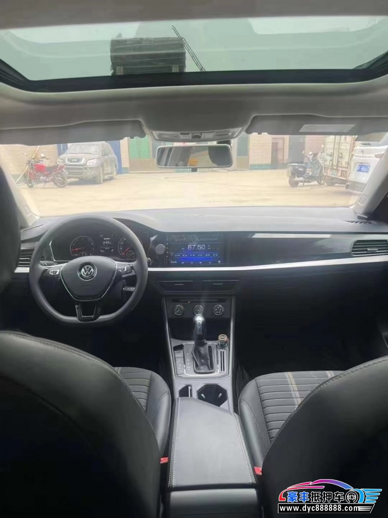 18年大众朗逸轿车抵押车出售