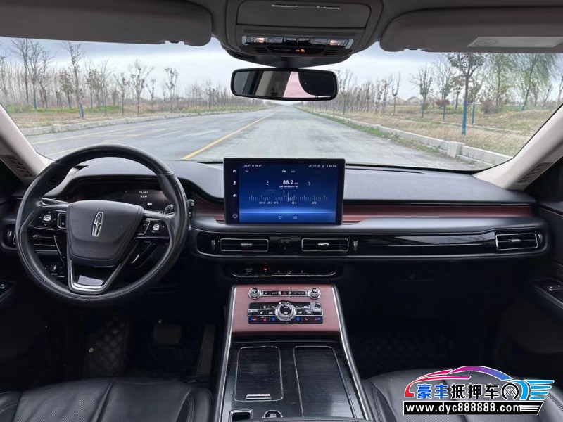 21年林肯飞行家轿车抵押车出售