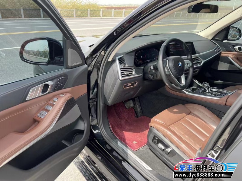 23年宝马X7轿车抵押车出售