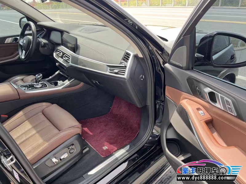 23年宝马X7轿车抵押车出售