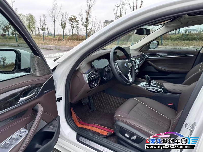 22年宝马5系轿车抵押车出售