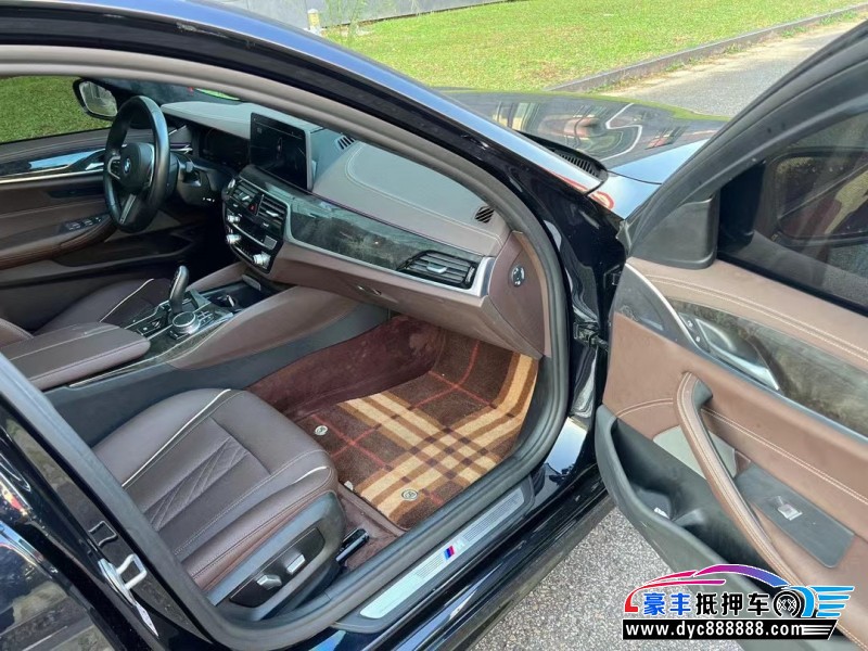 21年宝马5系轿车抵押车出售