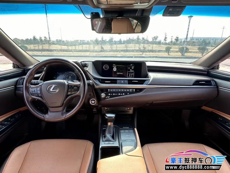 21年雷克萨斯ES轿车抵押车出售