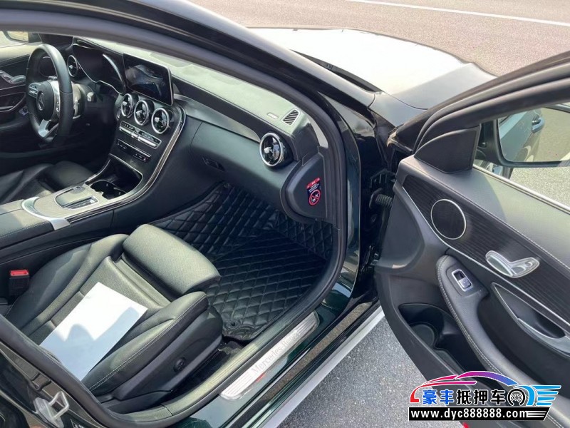 20年奔驰C轿车抵押车出售