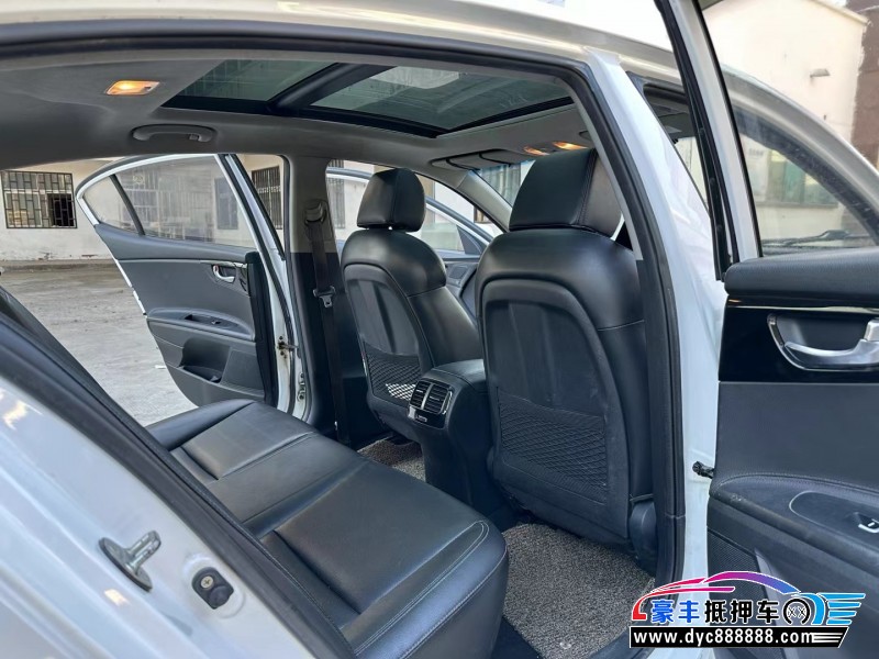 16年起亚K4轿车抵押车出售