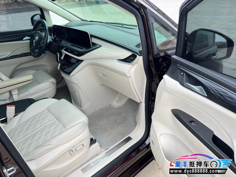 22年别克GL8轿车抵押车出售