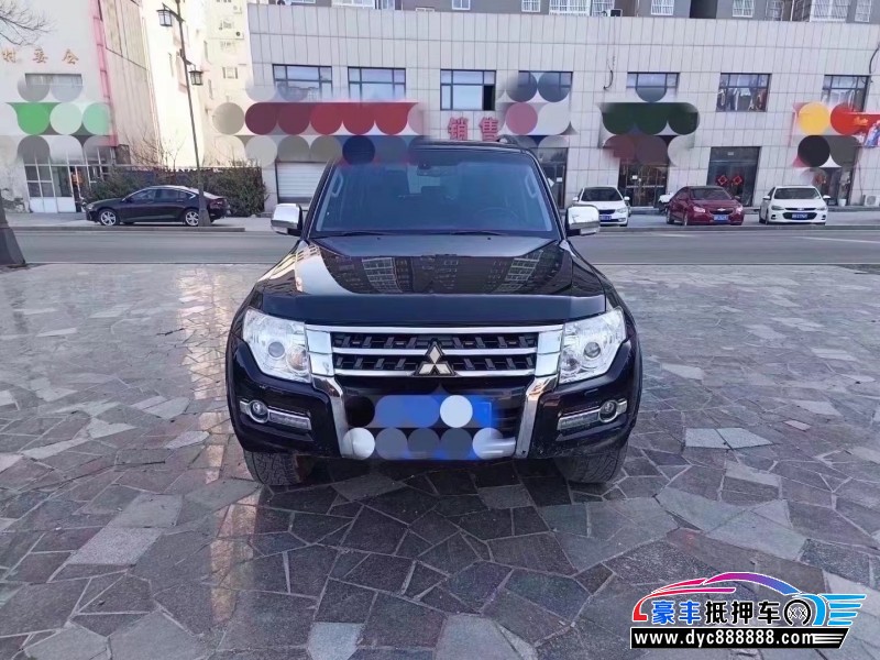 15年三菱帕杰罗轿车抵押车出售
